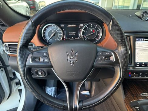 Certified 2022 Maserati Levante GT image 13