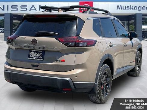 Used 2025 Nissan Rogue SV w/ Rock Creek Premium Package AWD/4WD image 5