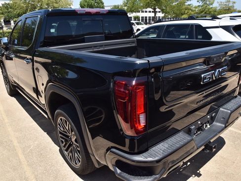 Used 2023 GMC Sierra 1500 Denali w/ Denali Reserve Package AWD/4WD image 9