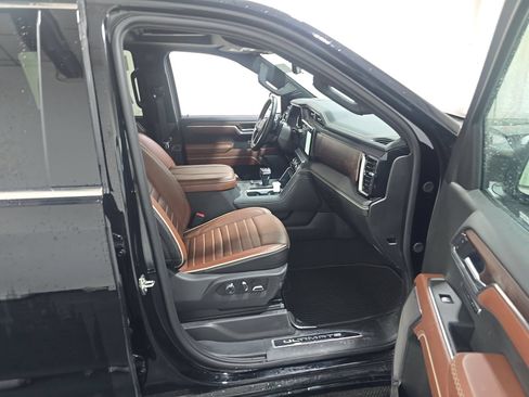 Used 2026 GMC Sierra 1500 Denali Ultimate AWD/4WD image 9