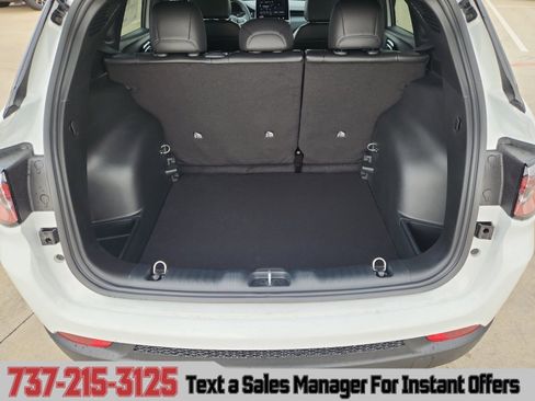 New 2026 Jeep Compass Latitude image 16