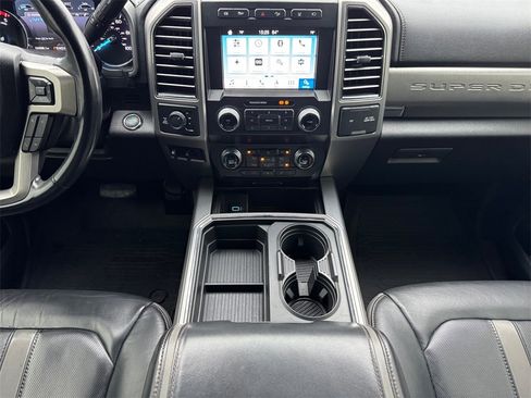 Used 2019 Ford F250 Platinum w/ Platinum Ultimate Package image 11
