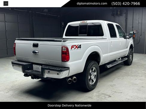 Used 2016 Ford F350 Lariat w/ Lariat Interior Package image 7