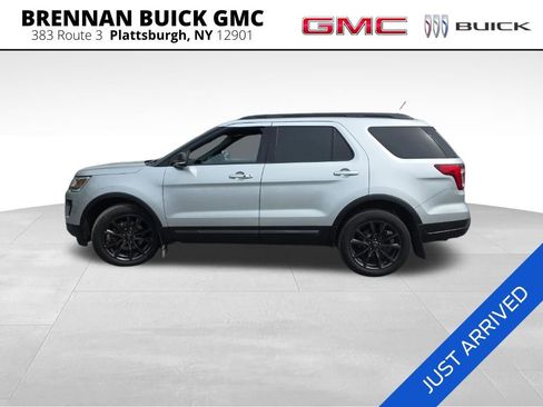 Used 2019 Ford Explorer XLT w/ Equipment Group 202A AWD/4WD image 2