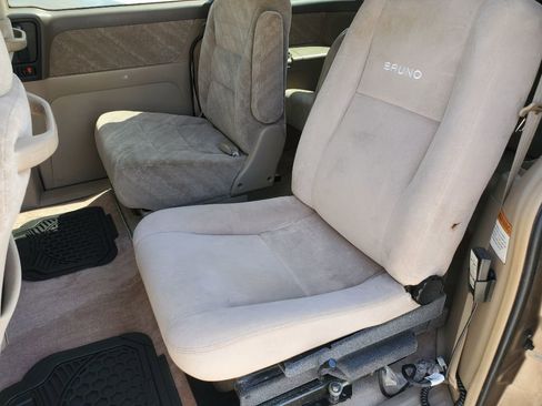 Used 2004 Honda Odyssey EX image 25