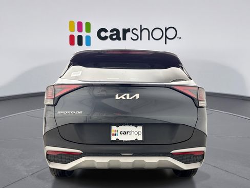 Used 2023 Kia Sportage EX image 4