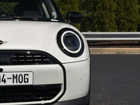 Used 2026 MINI Cooper 2-Door Hardtop FWD image 20