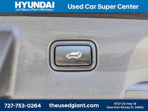 Used 2023 Hyundai Palisade SEL image 13