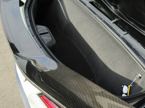 Used 2024 Chevrolet Corvette Z06 RWD image 27