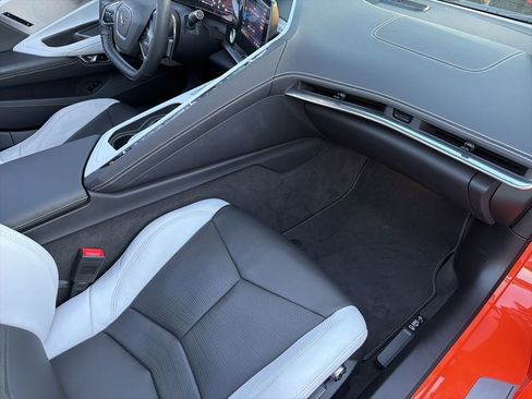 Used 2020 Chevrolet Corvette Stingray Preferred Cpe w/ 2LT Preferred Equipment Group image 28