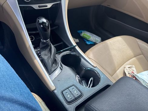 Used 2013 Hyundai Sonata Limited w/ Premium Pkg image 17