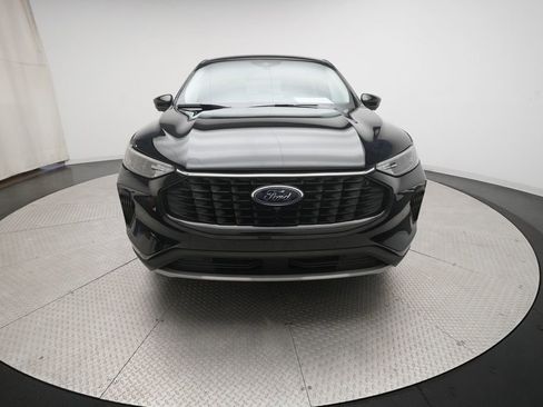 Used 2023 Ford Escape Active w/ Tech Pack #2 AWD/4WD image 11
