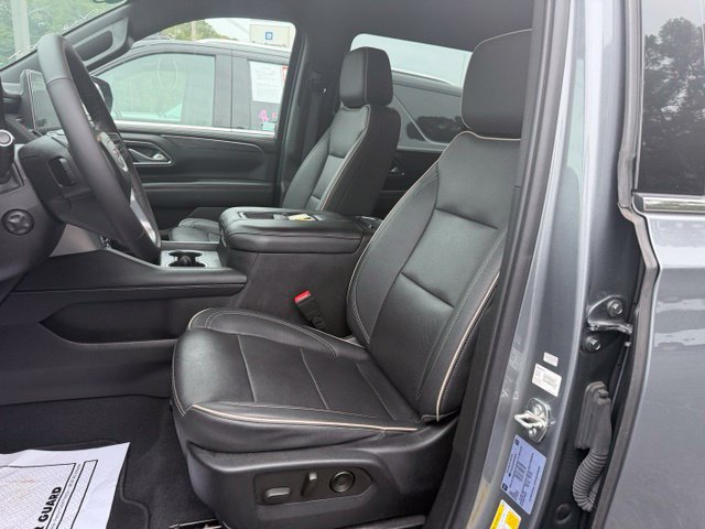 Used 2022 GMC Yukon XL SLT w/ SLT Luxury Package AWD/4WD image 16