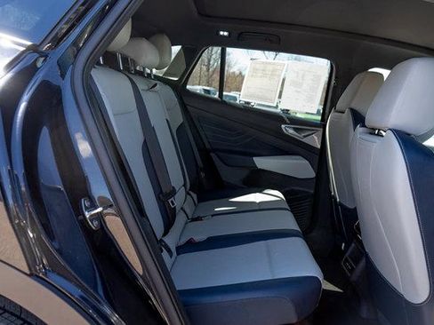 Certified 2023 Volkswagen ID.4 Pro S AWD/4WD image 23