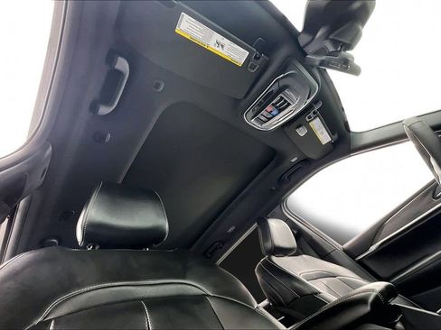 Used 2024 Jeep Grand Cherokee L Limited w/ Luxury Tech Group II image 22