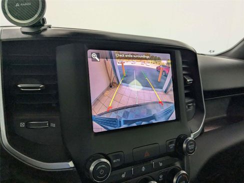 Used 2019 RAM 1500 Big Horn AWD/4WD image 19