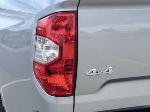 Used 2015 Toyota Tundra SR5 image 24