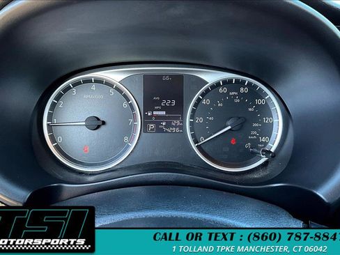 Used 2022 Nissan Kicks S image 20