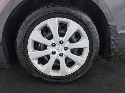Used 2024 Toyota Corolla LE FWD image 8