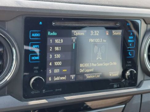 Used 2018 Toyota Tacoma TRD Off-Road image 20