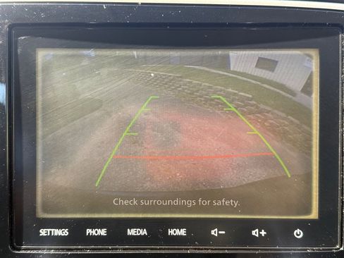 Used 2020 Mitsubishi Outlander FWD image 13