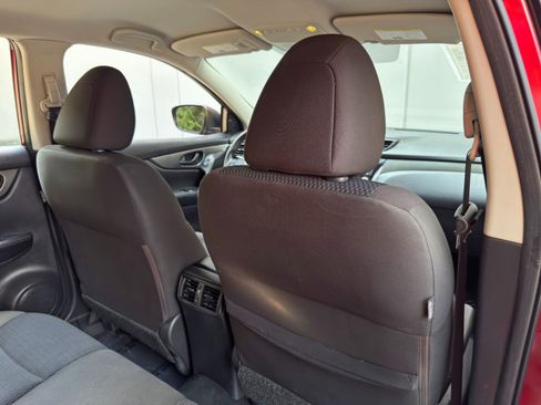 Used 2019 Nissan Rogue Sport S w/ Appearance Package FWD image 30