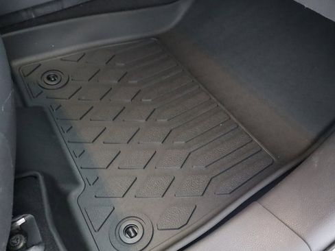 Used 2021 Toyota Sienna XLE image 46