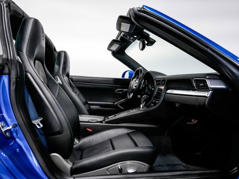 Used 2015 Porsche 911 Targa 4S image 26