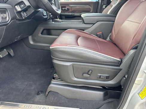 New 2026 RAM 2500 Limited image 9