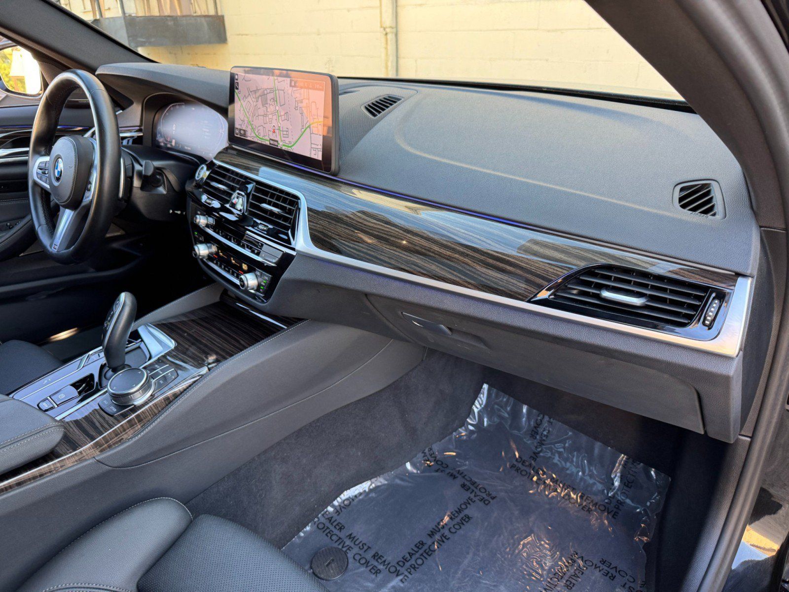 Used 2023 BMW 540i w/ M Sport Package RWD image 15