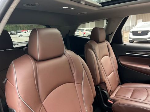 Used 2021 Buick Enclave Avenir w/ Avenir Technology Package image 36