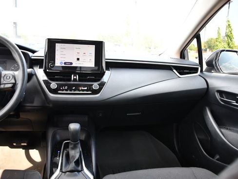 Used 2025 Toyota Corolla LE FWD image 20