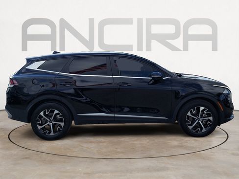 Used 2025 Kia Sportage EX FWD image 11