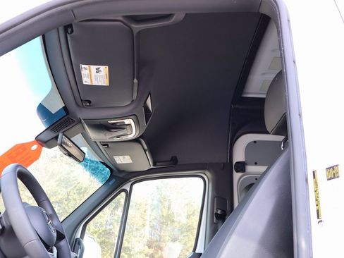 New 2025 Mercedes-Benz Sprinter 2500 image 42