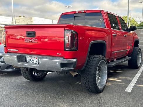 Used 2018 GMC Sierra 1500 SLT w/ SLT Preferred Package AWD/4WD image 5