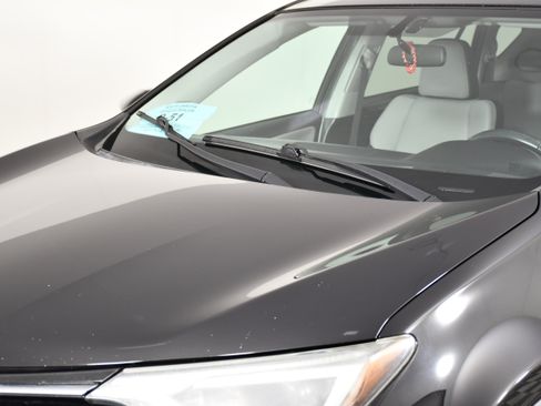 Used 2016 Toyota RAV4 XLE AWD/4WD image 12