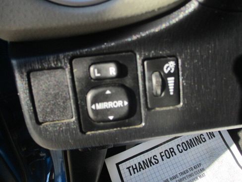Used 2014 Toyota Yaris LE image 14