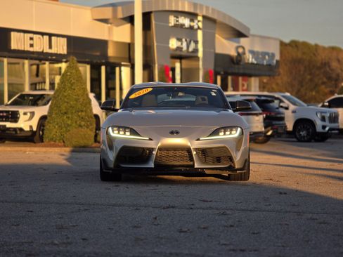 Used 2020 Toyota Supra image 2