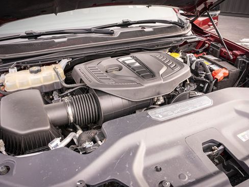 Used 2024 Jeep Wagoneer Series II w/ Flexible Seating Group image 36