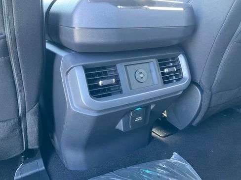 New 2026 Ford F150 XLT w/ Equipment Group 302A MID AWD/4WD image 19