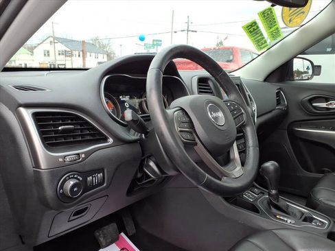 Used 2021 Jeep Cherokee Latitude Plus w/ Sun & Sound Group image 18