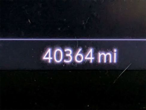 Used 2022 Buick Encore GX Select w/ Sport Touring Package image 36