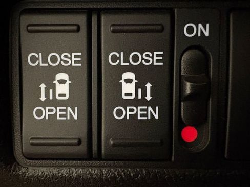 Used 2025 Honda Odyssey Touring image 27