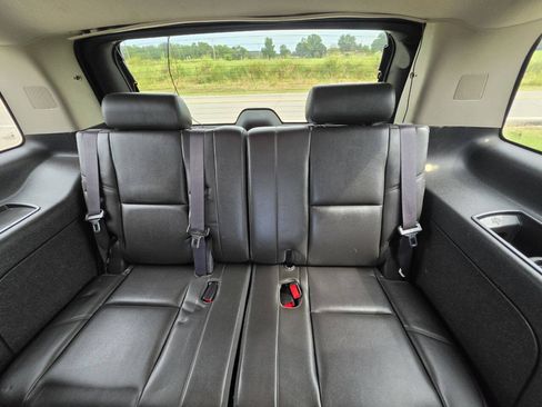 Used 2013 GMC Yukon Denali AWD/4WD image 7