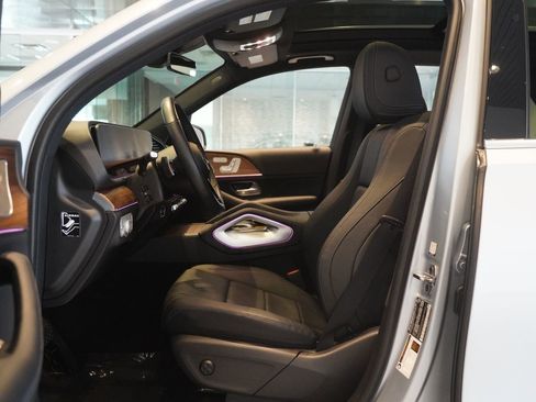 Used 2025 Mercedes-Benz GLE 450 GLE 450 image 2