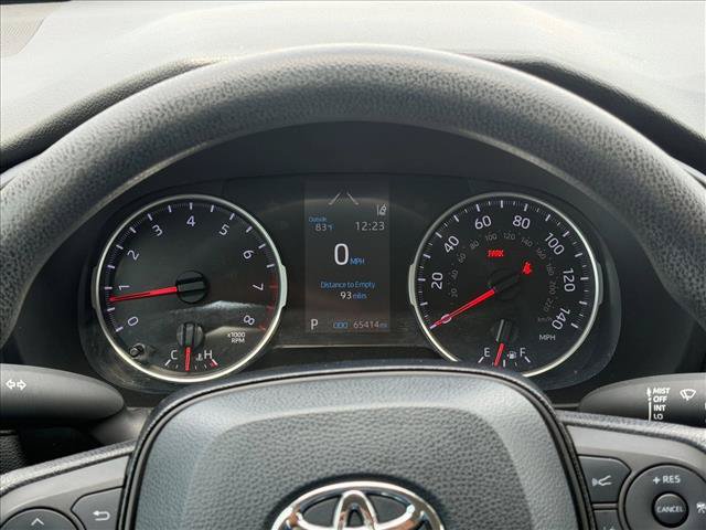 Used 2021 Toyota RAV4 LE FWD image 10