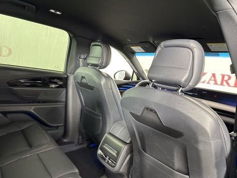 Used 2024 Lincoln Nautilus Premier w/ Jet Appearance Package image 19