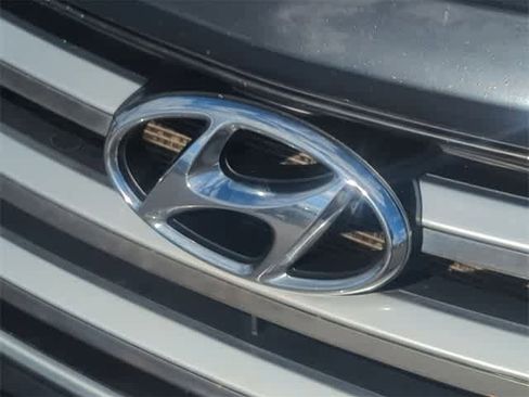 Used 2016 Hyundai Santa Fe Sport image 12