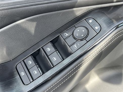 New 2026 Nissan Rogue SV image 12