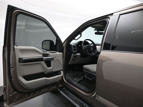 Used 2019 Ford F150 XLT w/ Equipment Group 302A Luxury image 8